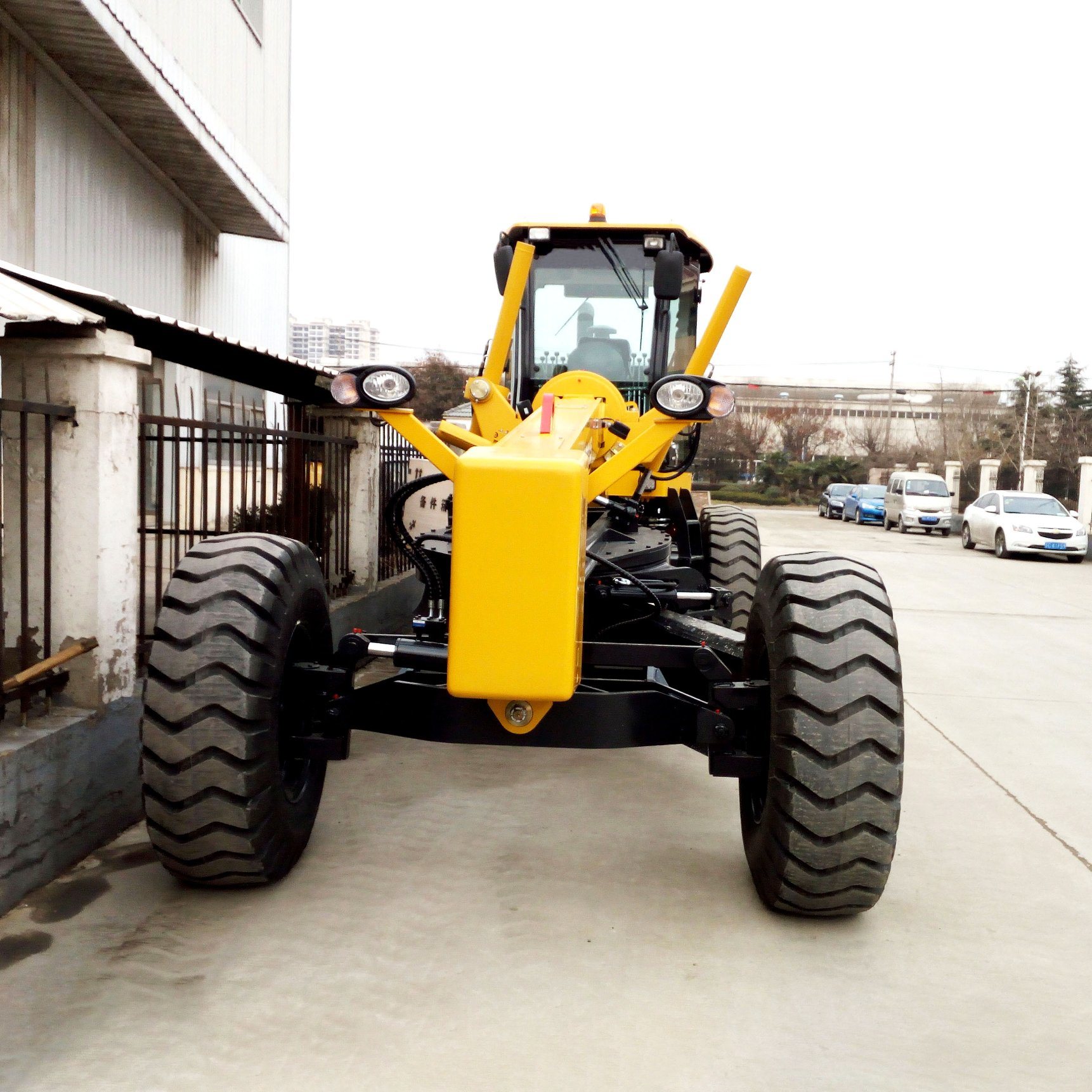 Heavy-Duty Machine Road Construction 550HP Motor Grader Gr5505