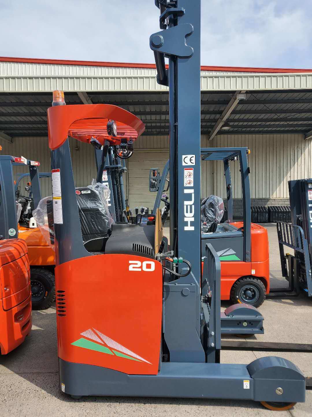 Heli 1.6t 1.8t 2t 3t 5t 1.5t Mini Stand-up Forklift Electric Reach Forklift Cqd20