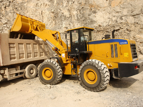 High Performance 5 Ton Wheel Loader Sem653D with Good Price