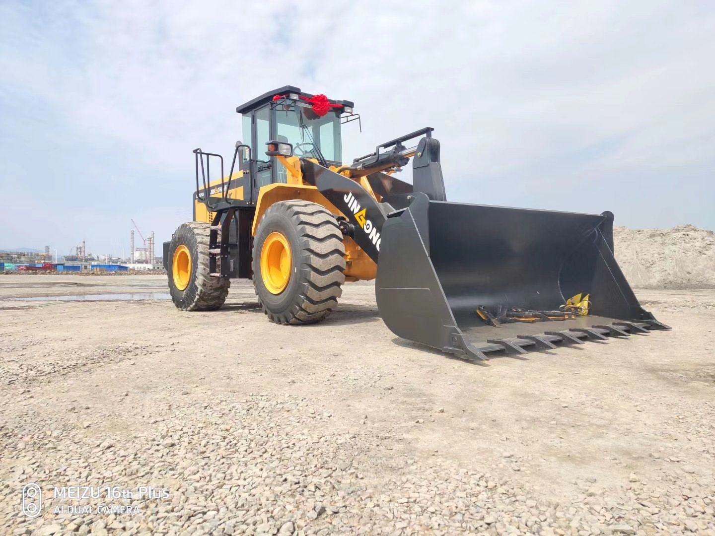 High Quality Small Wheel Loader with 3t Rated Payload and 2.5m3 Bucket