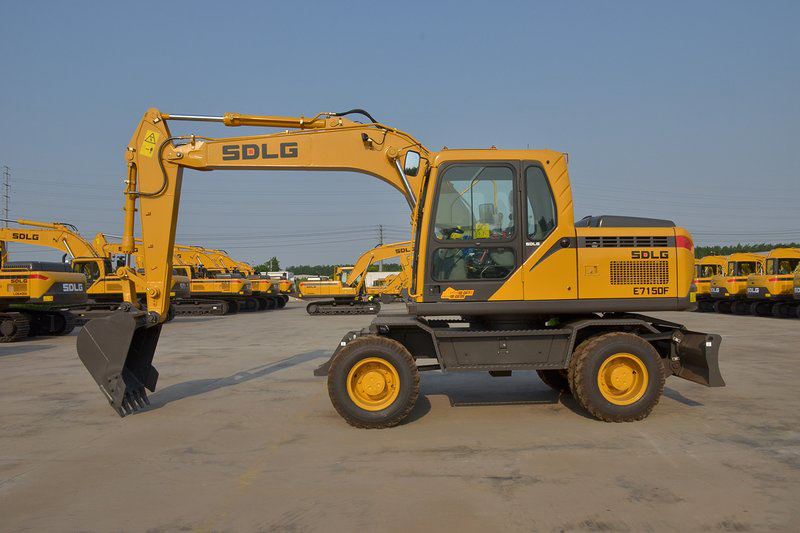 Hot Sale 15ton Wheel Excavator E7150f Hydraulic Excavator in Stock