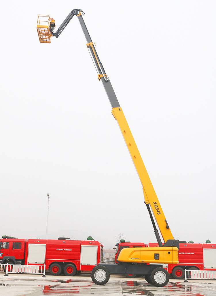 
                Hot Sale Aerial Working Equipment Xgs43 43m Mobiel hefplatform
            