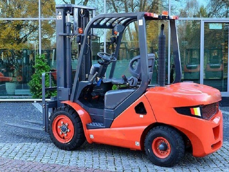 Hot Selling 2 Ton Diesel Forklift LG20d