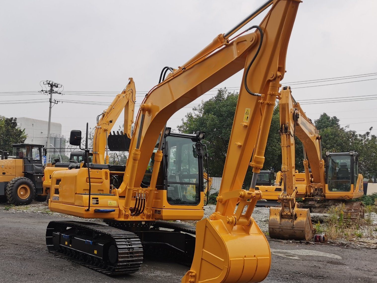 
                Mini-escavadora de rastos para tractores de rastos, de 34 toneladas, para hidráulica, tipo de caminhada, chinesa Cdm6365e
            