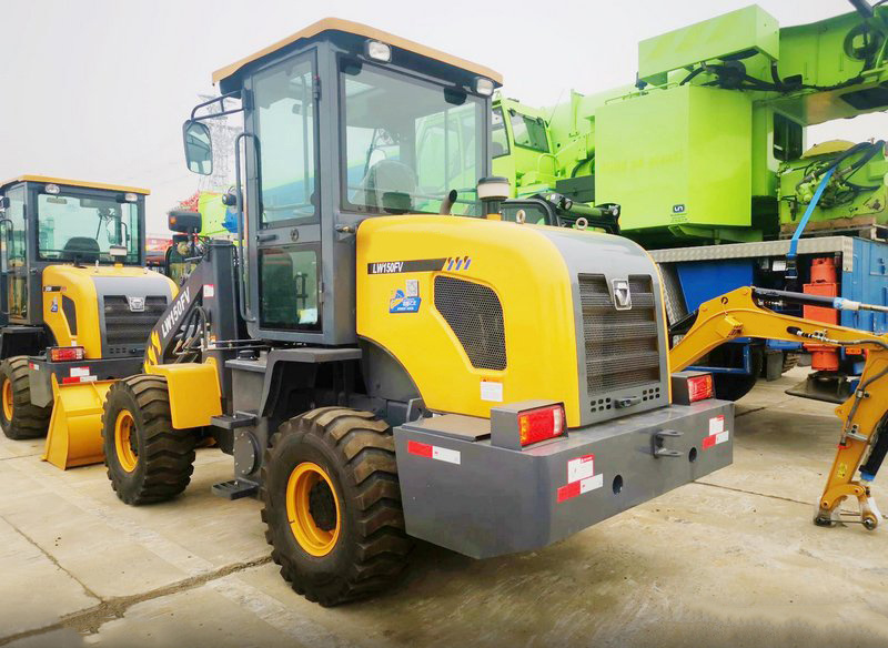 Mini Wheel Loader 1.5 Ton Loaders China Lw150fv with Bucket for Sale