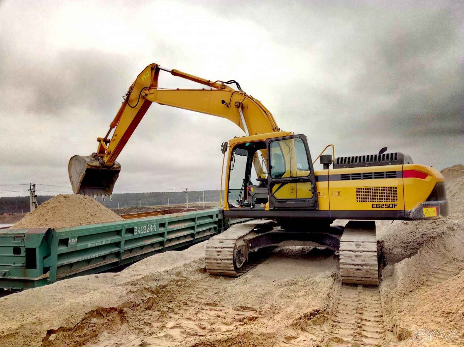 Original New 25ton Excavators E6250f Crawler Excavator