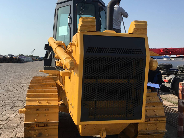 Shantui High Work Efficiency 131kw SD16 Bulldozer for Sale