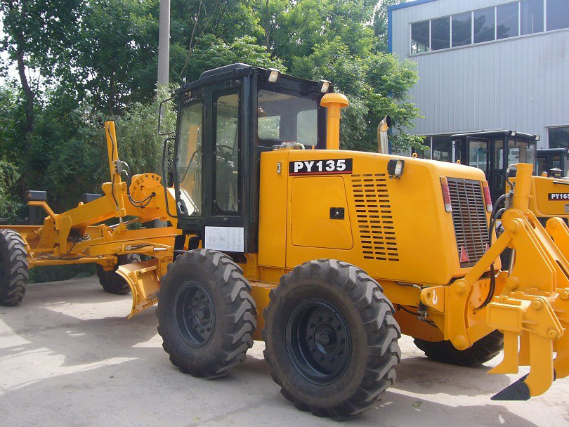 Shovel Snow Motor Grader Py135c with Optional Parts