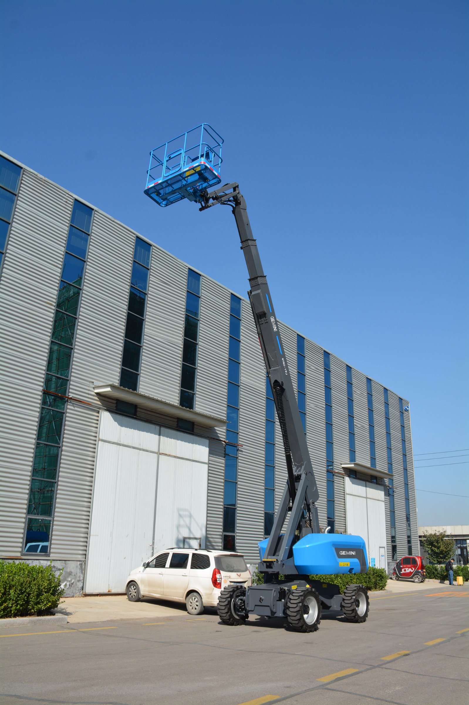 16-46m Hydraulic Trailer Mounted Boom Lift Machine Electric Lifting Platform