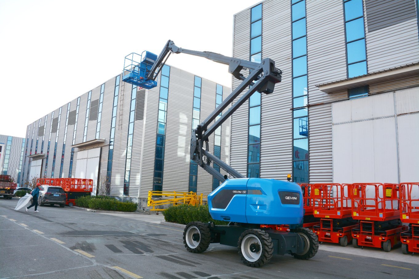 
                Factory Direct Electric Articulating Boom Lift
            