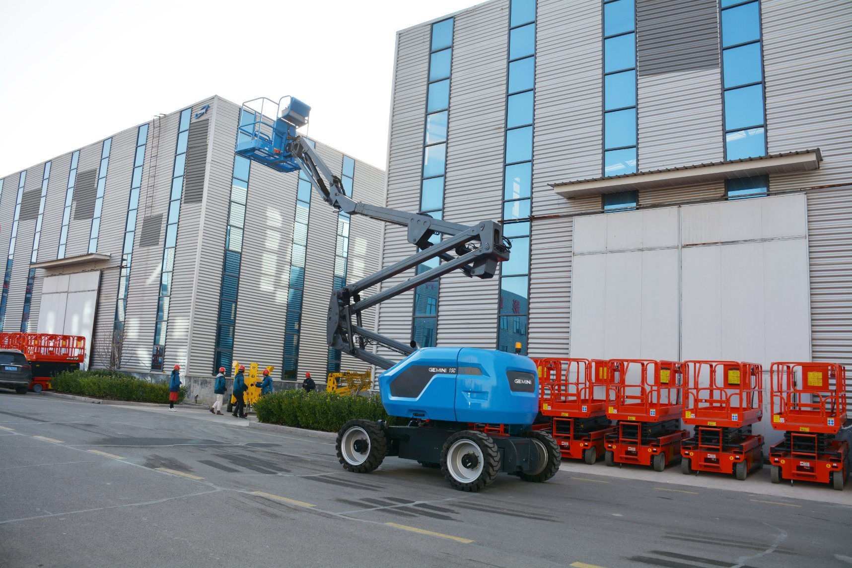 Lifting 16-46m Articulated Towable Boom Lift