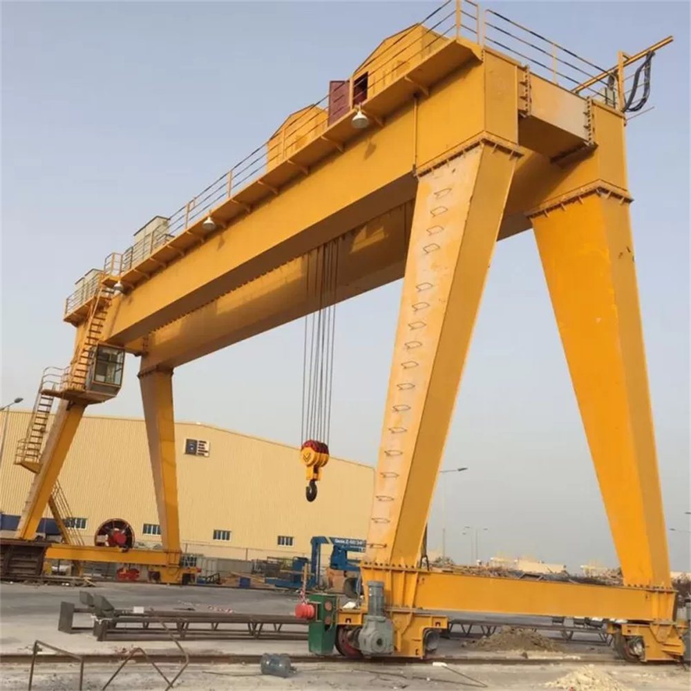 China 
                200 Ton Doppelträger Portal Container Gantry Kran Hebeyacht Kran Gantry Kran
             Lieferant