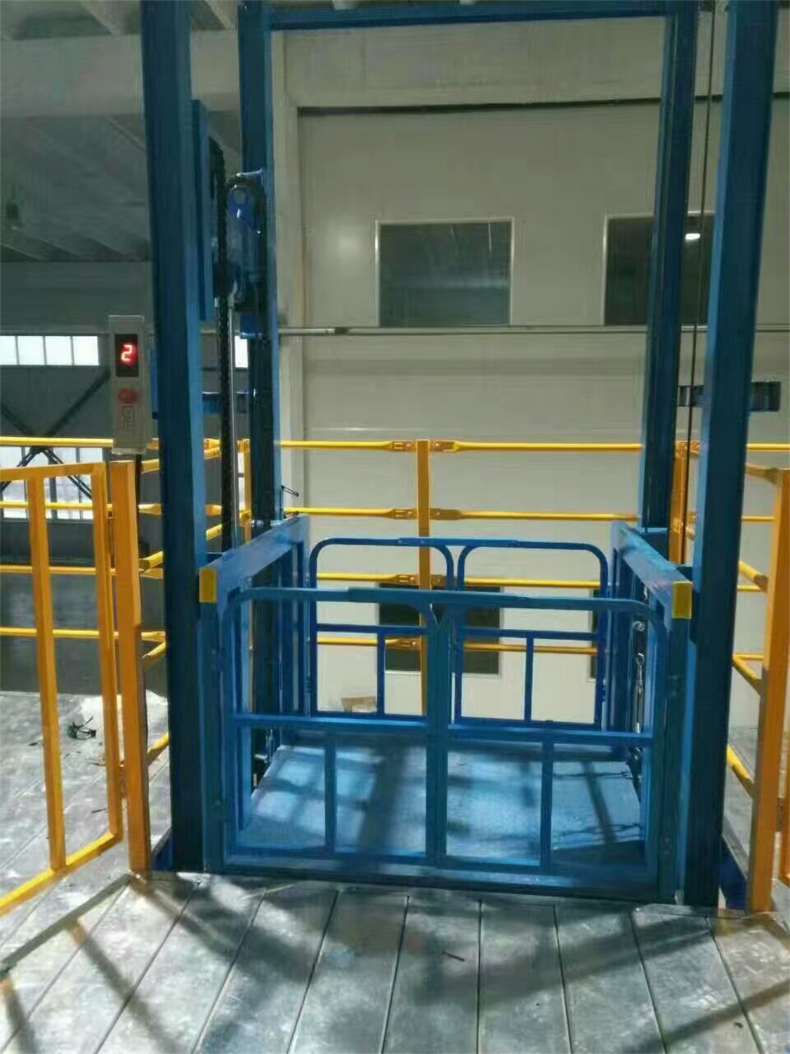 2ton 3ton 5ton Factory Warehouse Cottage Villa Hydraulic Elevator Lifting Material Lift Platform