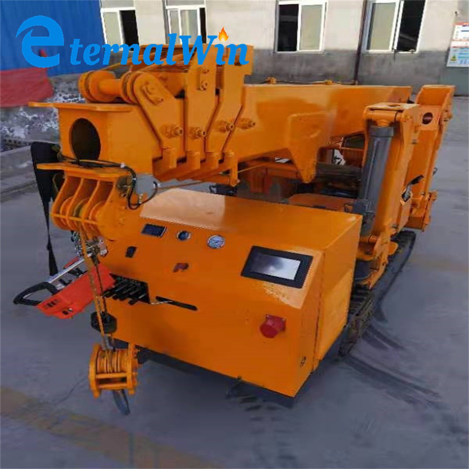 China 
                3 Tonnen Diesel angetriebene hydraulische Ausleger Crawler Spider Crane mit Fernbedienung
             Lieferant