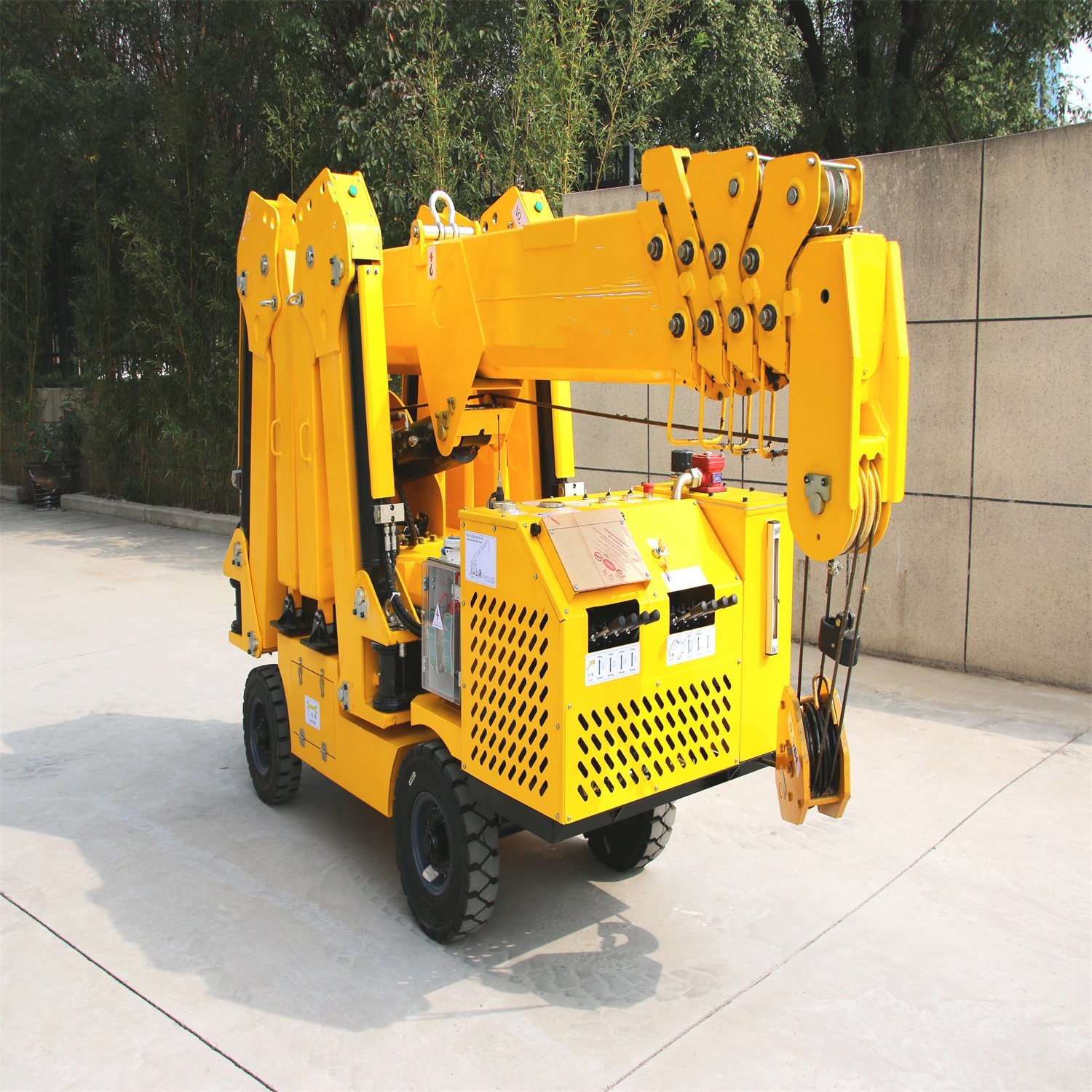 3 Ton Four Wheel Spider Crane Price