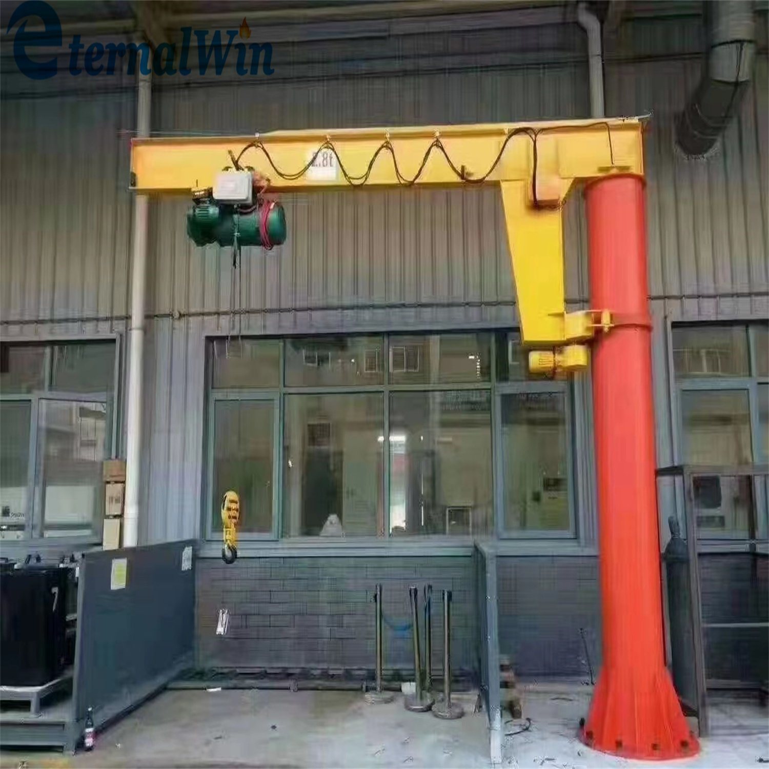 China 
                360 Degree Rotate Swing Fixed Pillar Mounted Jib Crane with Electric Hoist
             supplier