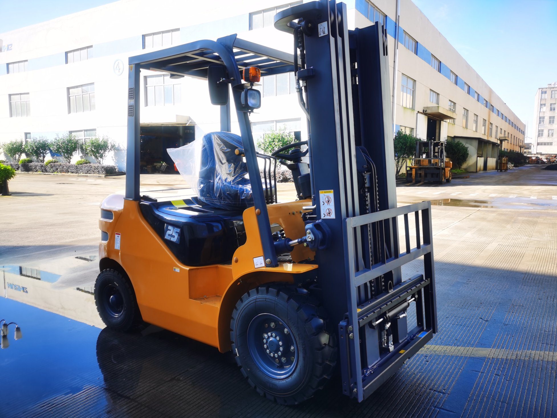 500mm Load Center Big 3.5 Ton Diesel Forklift Price