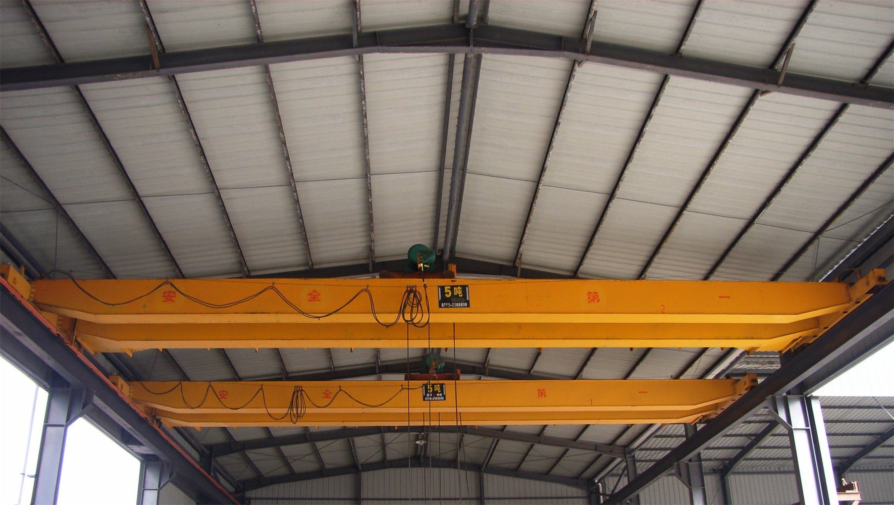 China 
                5t 10t Double Girder Beam Bridge Overhead Crane Heavy Duty Crane
             supplier