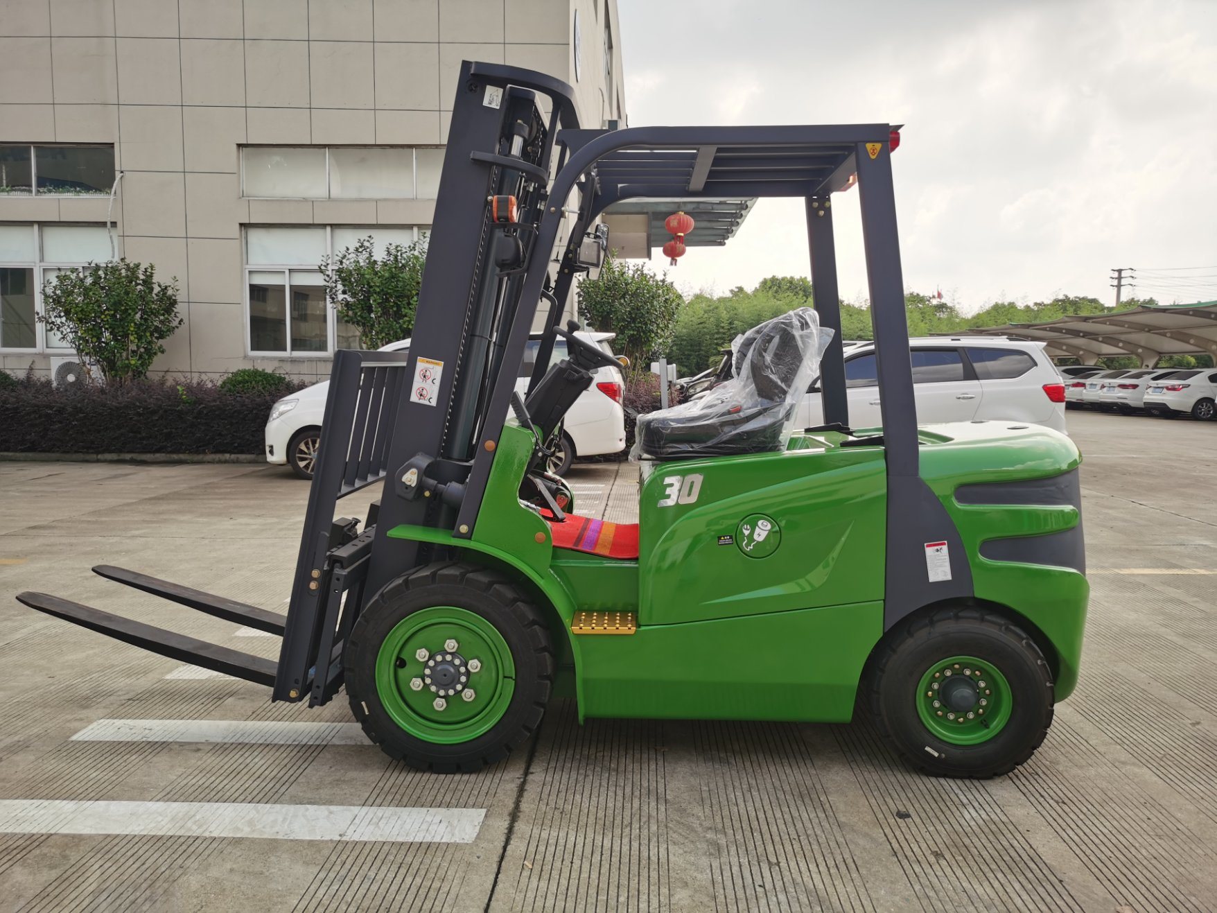 
                80V/250 Ah Chariot élévateur électrique alimenté par batterie
            