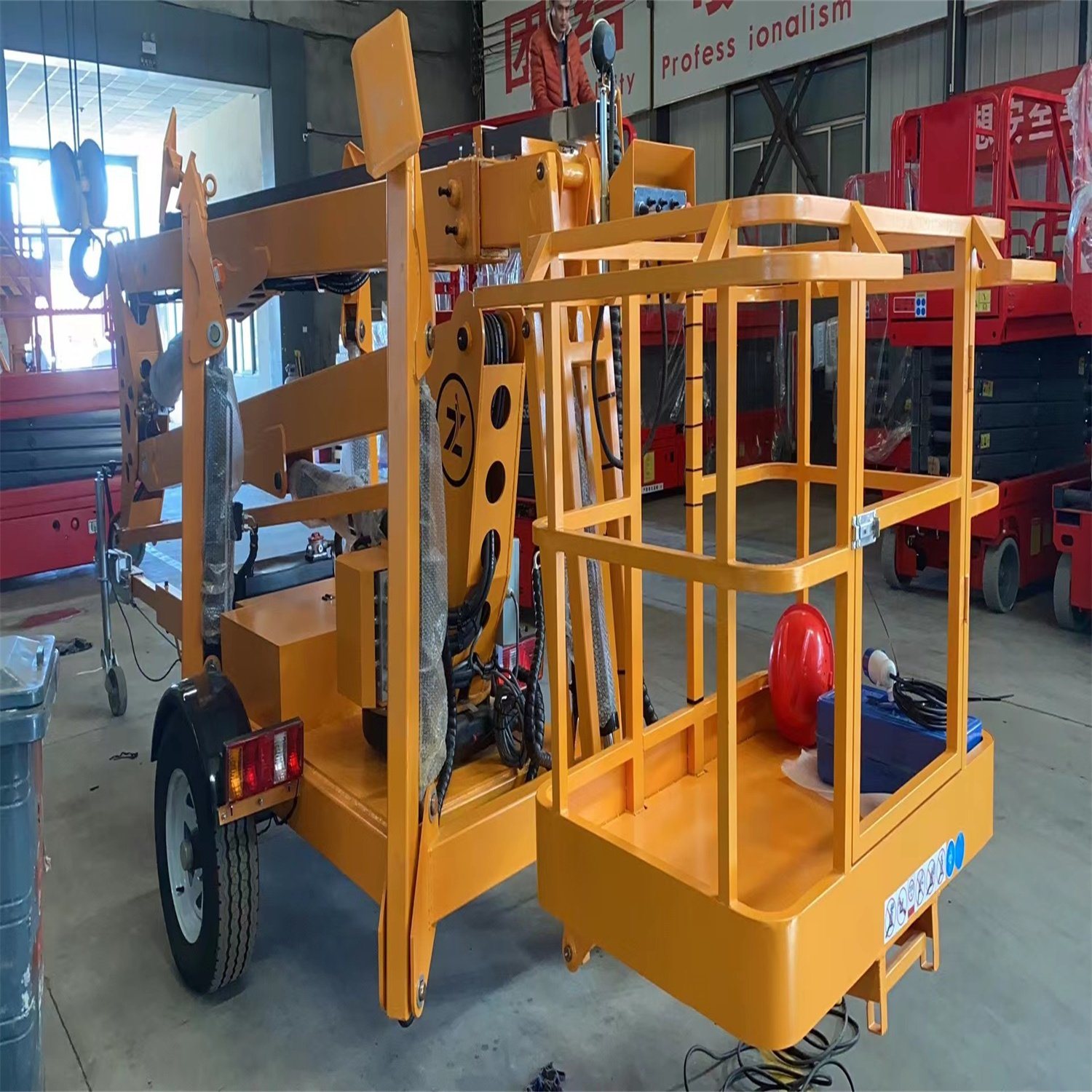 China 8-22m Diesel Towable Boom Lift Articulating Boom Lift Tables Aerial Work Platform