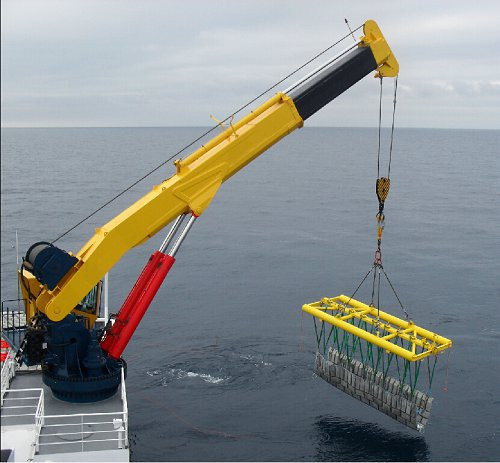 
                Bateau de récupération de la Chine navire cargaison en pontée grue pour la vente
            