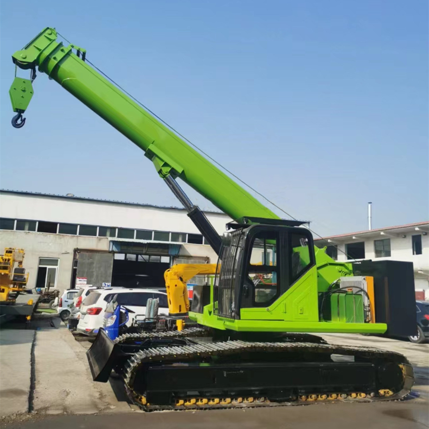 China Supplier New Hydraulic Telescopic Lifting Equipment 50ton Mobile Rubber Crawler Track Crane