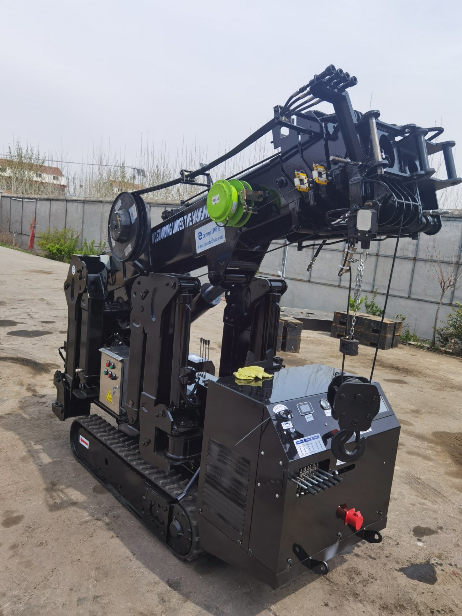 Customer Customized Black Spider Crane with Cradle and Extended Jib