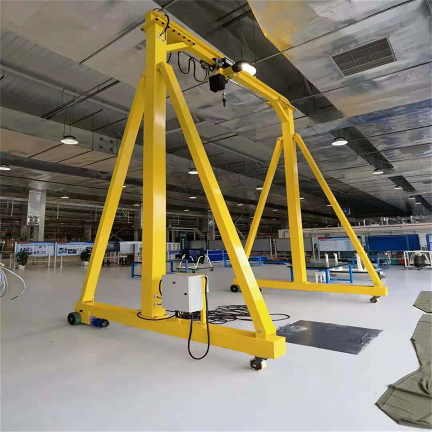 
                Individuelle Einstellbare Höhe Mini Typ 1 3 5 Ton Tragbar Mobile Werkstatt Bau Indoor Gantry Kran
            