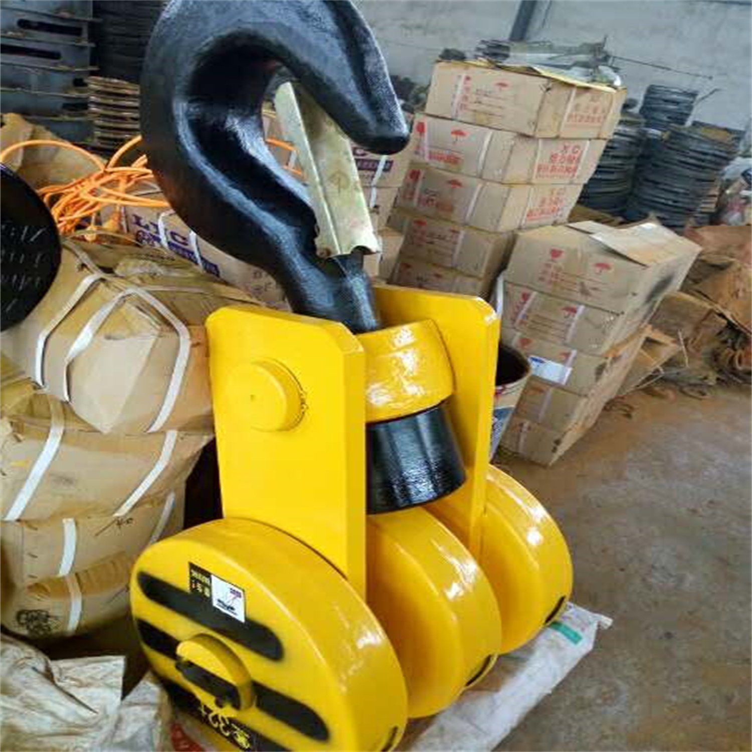 Customized Large Heavy Duty Lifting Electric Rotating 5ton 10 Ton 20 Ton 50 Ton Crane Hook Price