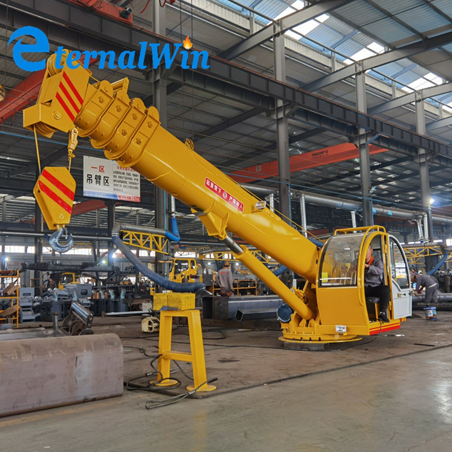 China 
                Fixed Boom Marine Offshore Ship Crane with Pedestal
             supplier