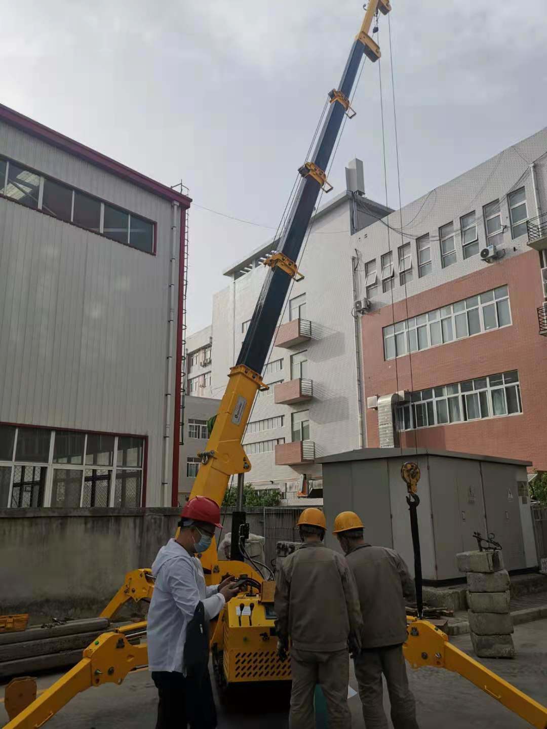 Heavy Duty 8 Ton Spider Crane with High Performance Crawler Crane for Sale
