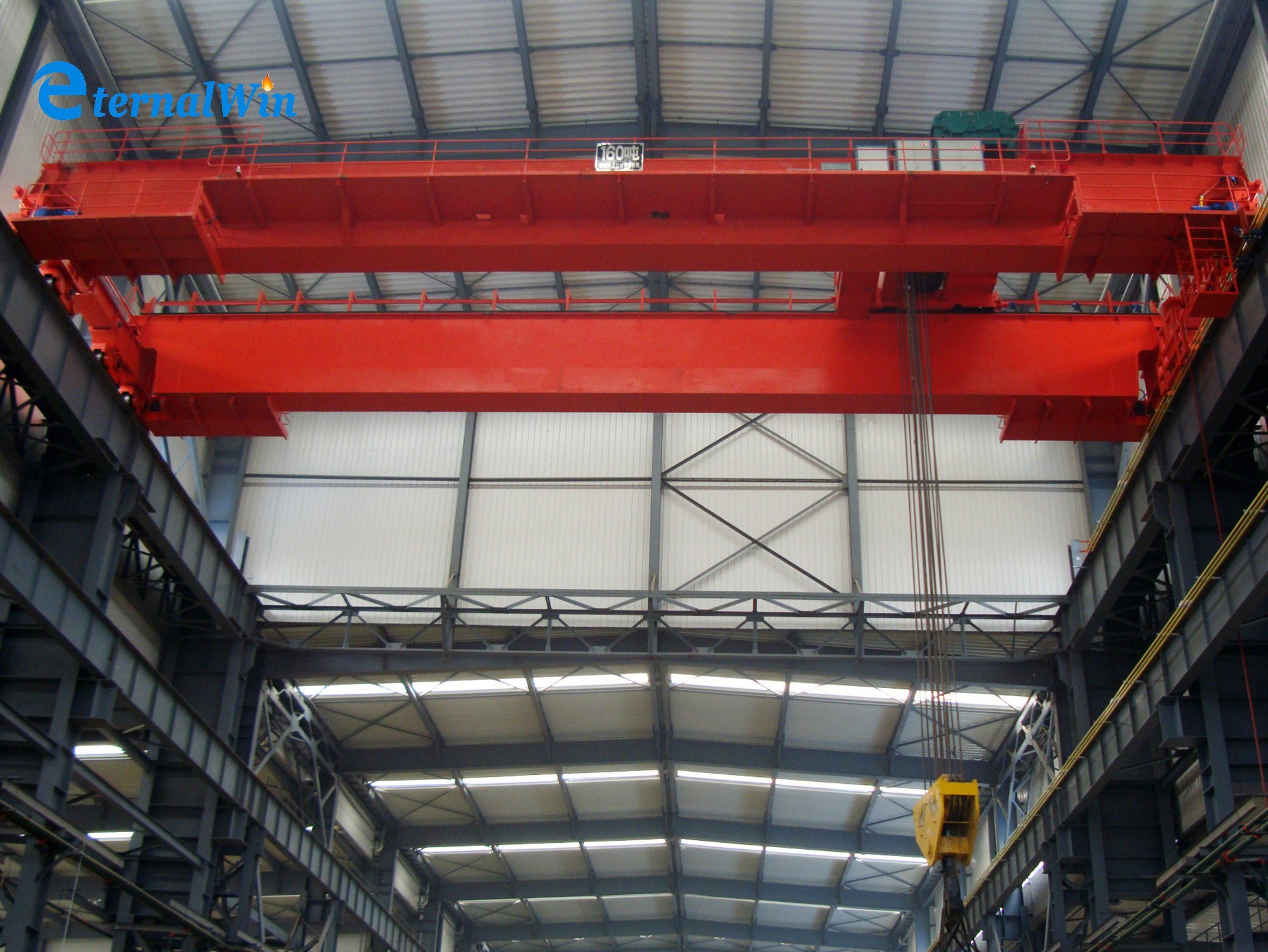 China 
                Heavy Duty techo viga doble puente grúa trabajó en el taller de acero
             proveedor
