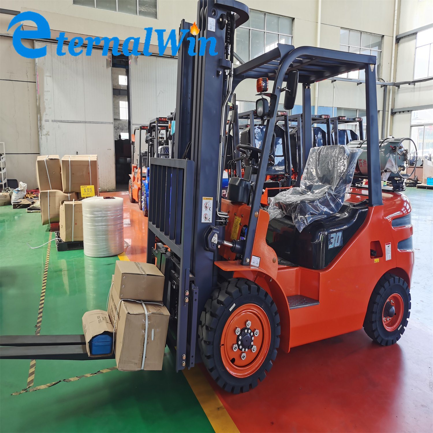 China 
                High Quality 4.5m 3 Stage Wide View Full Free Lift Container Mast 3ton 3.5ton Gasoline/LPG Forklift
             supplier