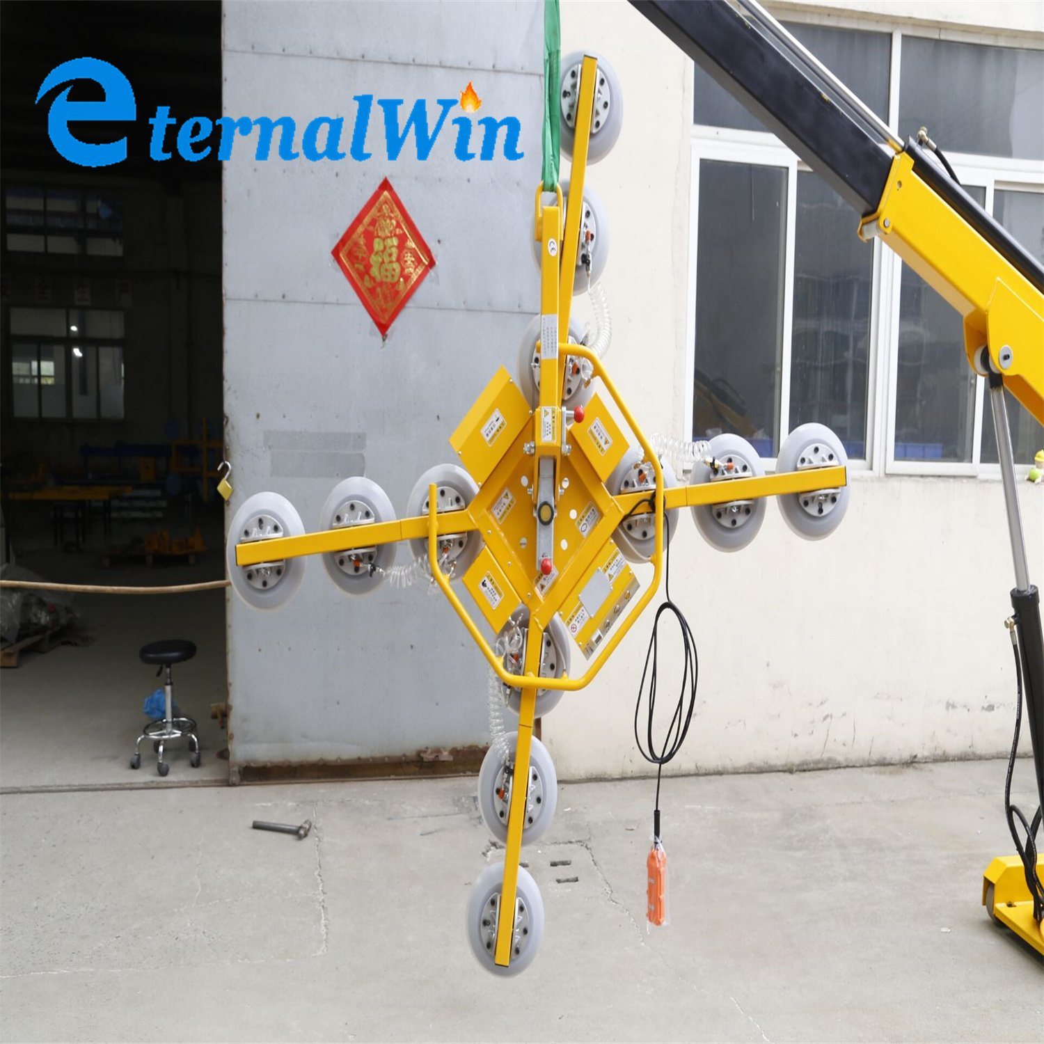 Loading 600kg Glass Vacuum Lifter for Glass Transition Curtain Wall Installation