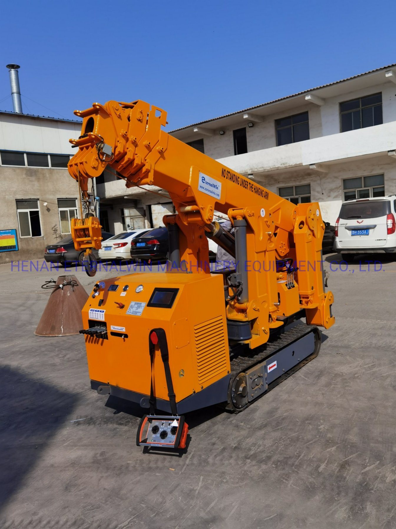 Mini Spider Crawler Crane Used for Curtain Installation