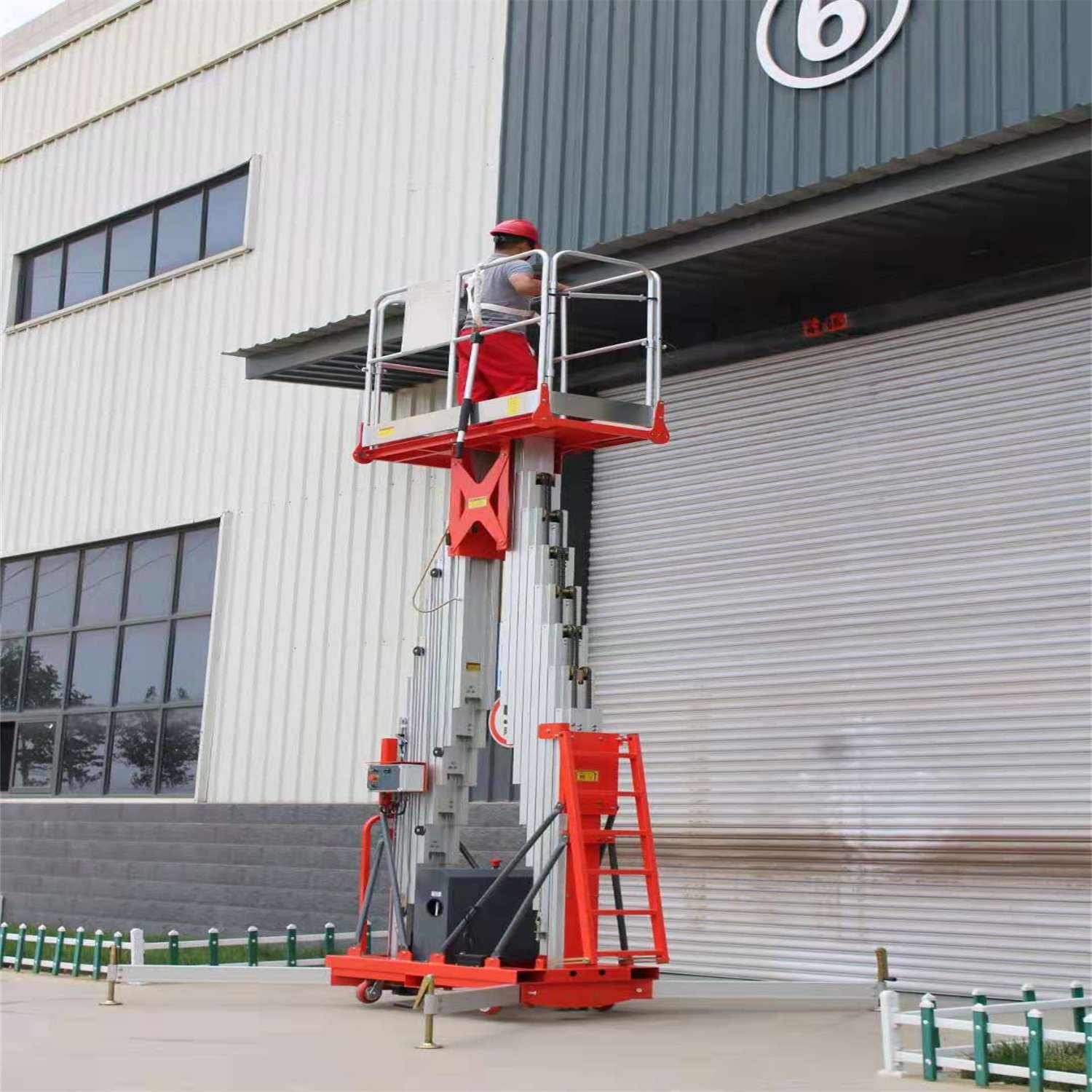 Mobile Aluminum Alloy Platform with Single Column Boom Lift