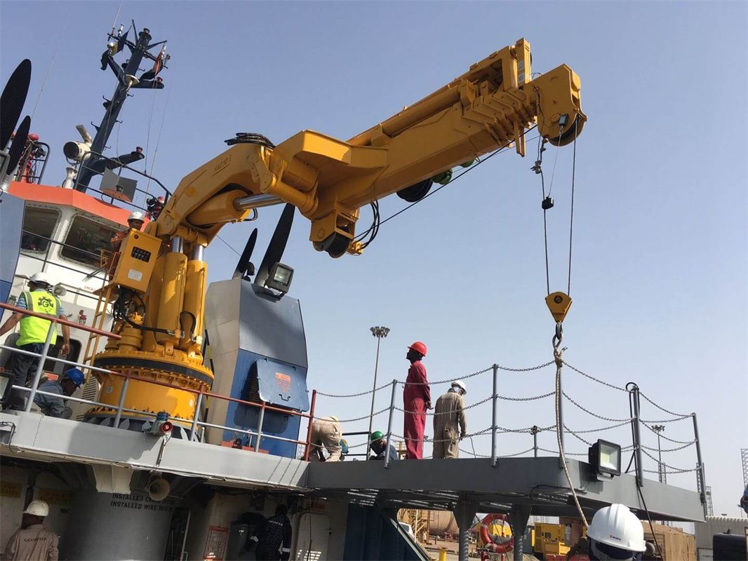 Movable Carry Deck Ship Crane Marine Deck Crane