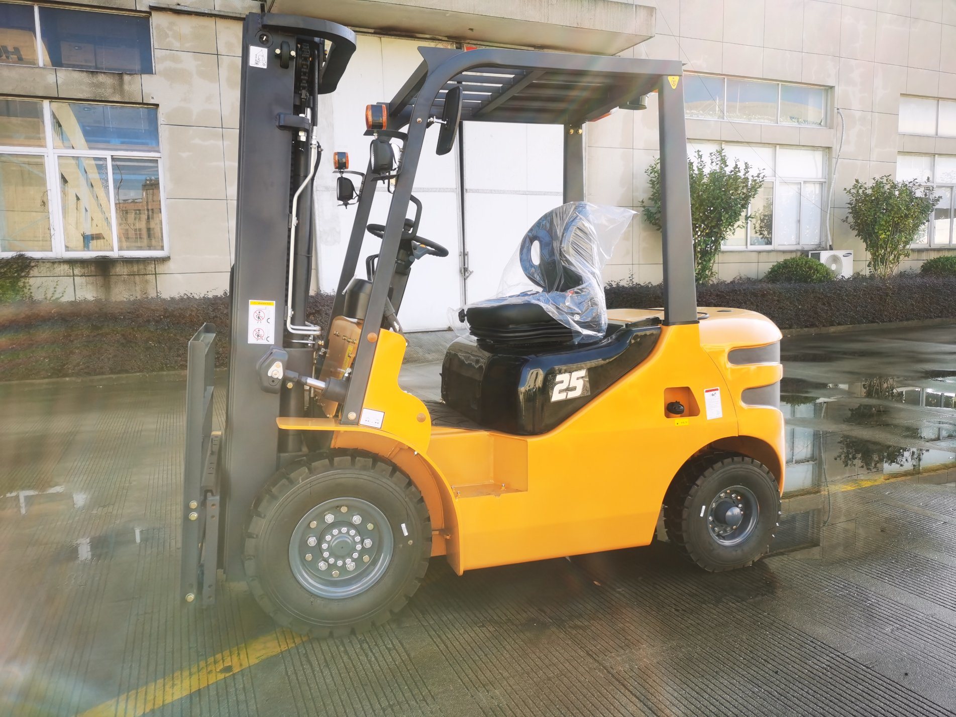 Open Driving Cabin 3ton Diesel Fork Lift