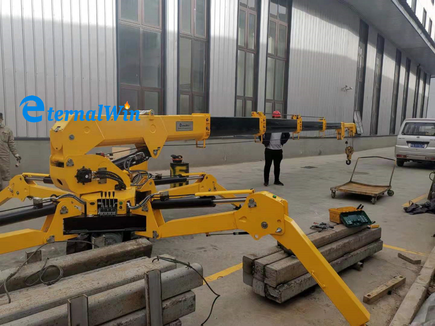 Chine 
                Fabricant d′origine 8 tonne Spider grue Crawler de nouvelle conception de la Chine grue télescopique pour la vente
             fournisseur