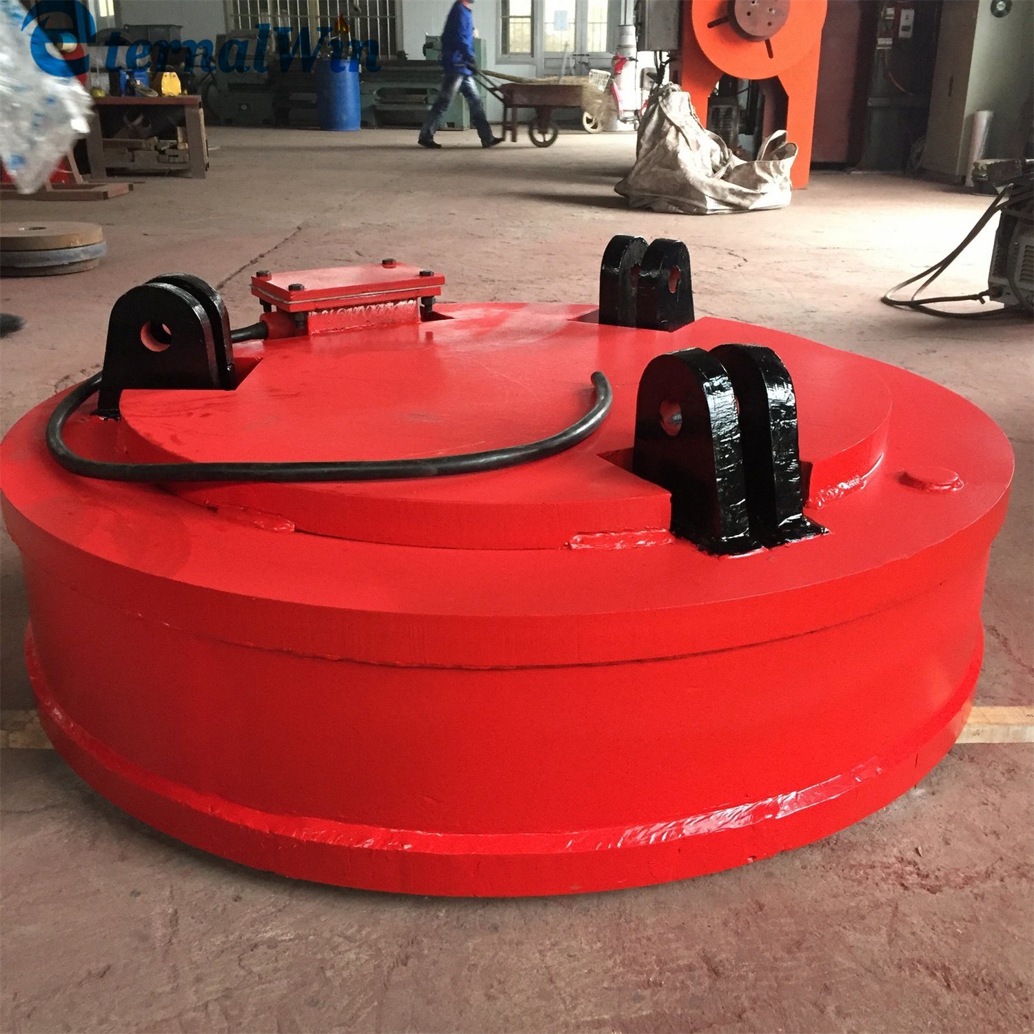 
                Overhead Electromagnetic Lifting Crane, Powerful Electromagnet Lifter Used for Crane
            
