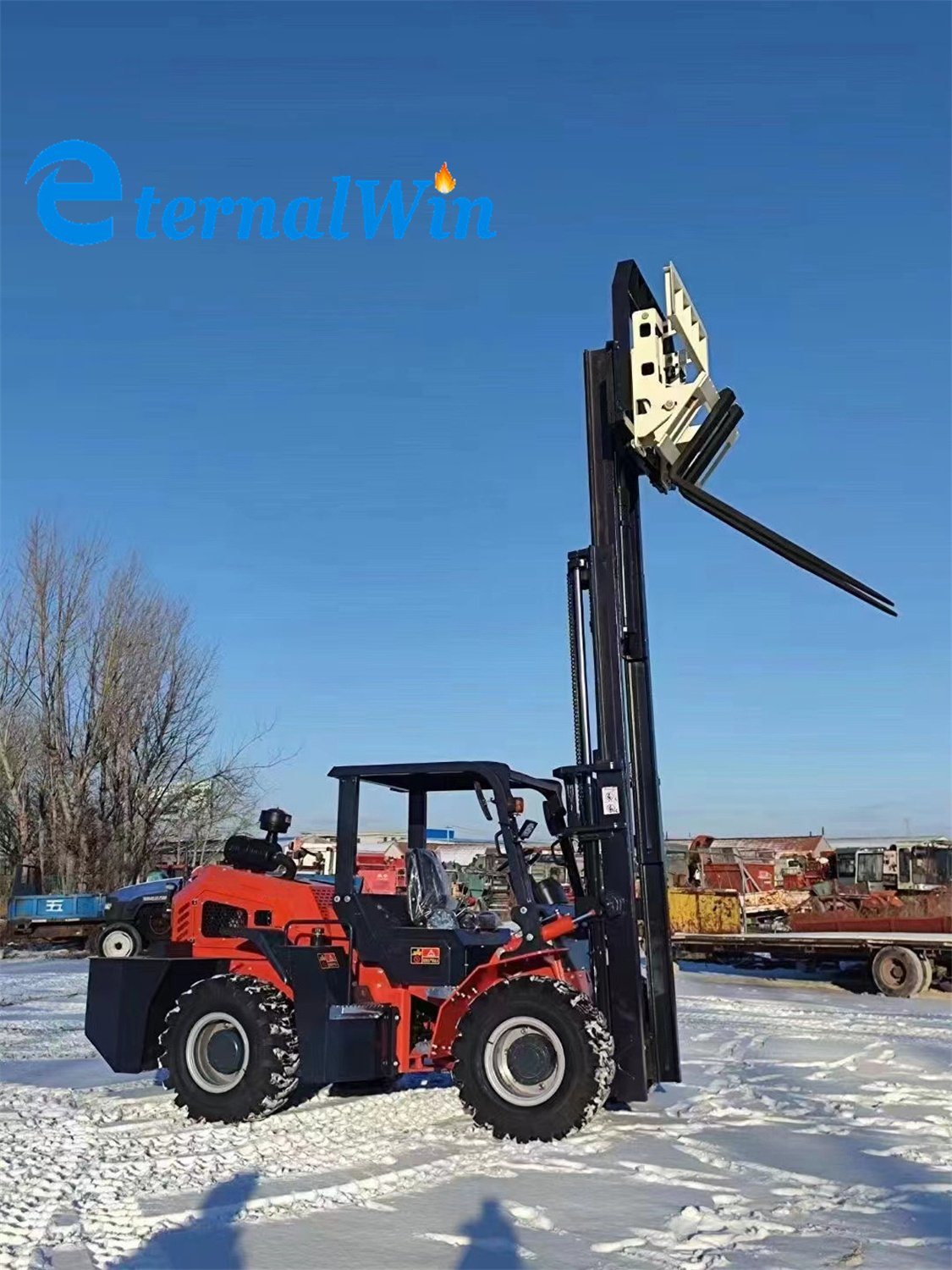 
                Carrello elevatore a forche per terreni accidentati Carrello elevatore a forche diesel con motore Cummins
            