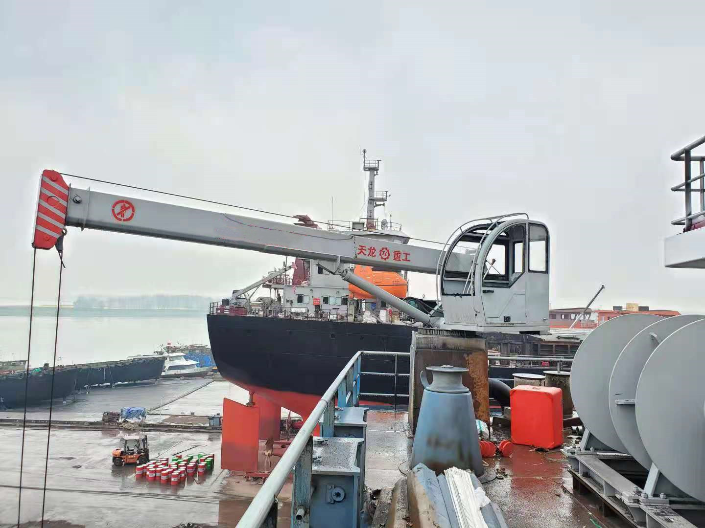 Single Arm Slewing Raft Davit/Lifeboat/Launching Appliance&Crane