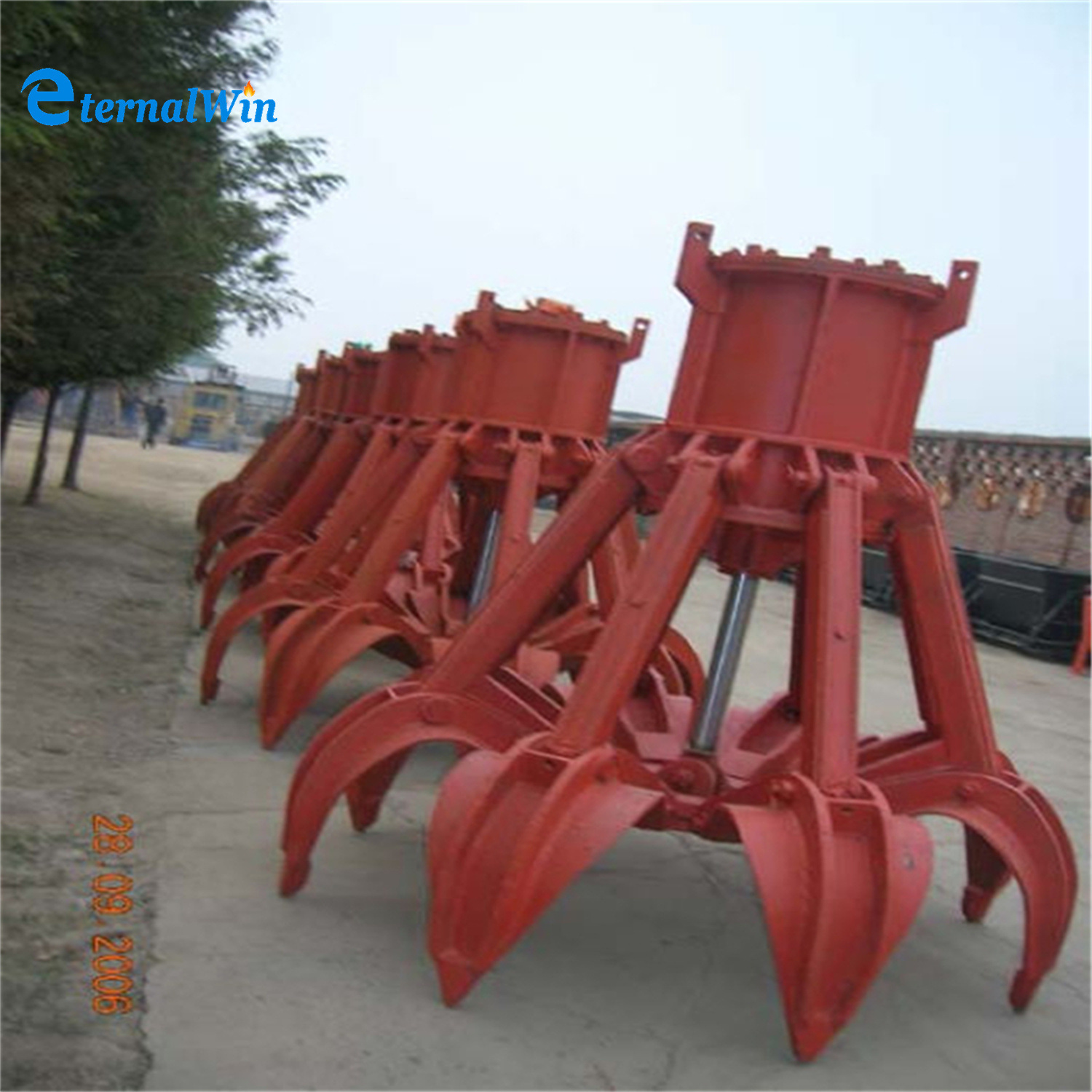 China 
                Six Petal Electrical Hydraulic Clamshell Grab Bucket for Crane
             supplier