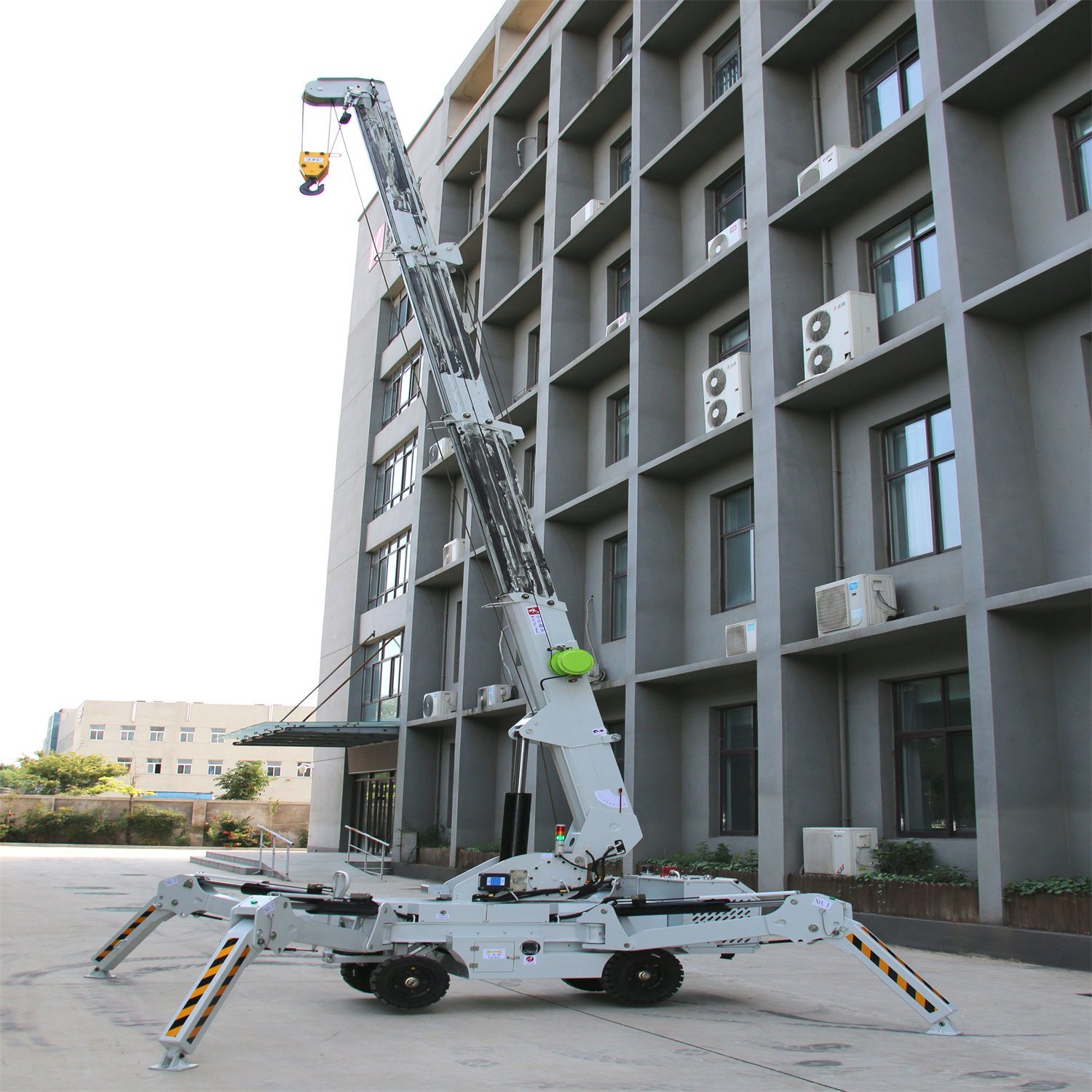 Chine 
                Grue à roue motrice à traction à vendre
             fournisseur