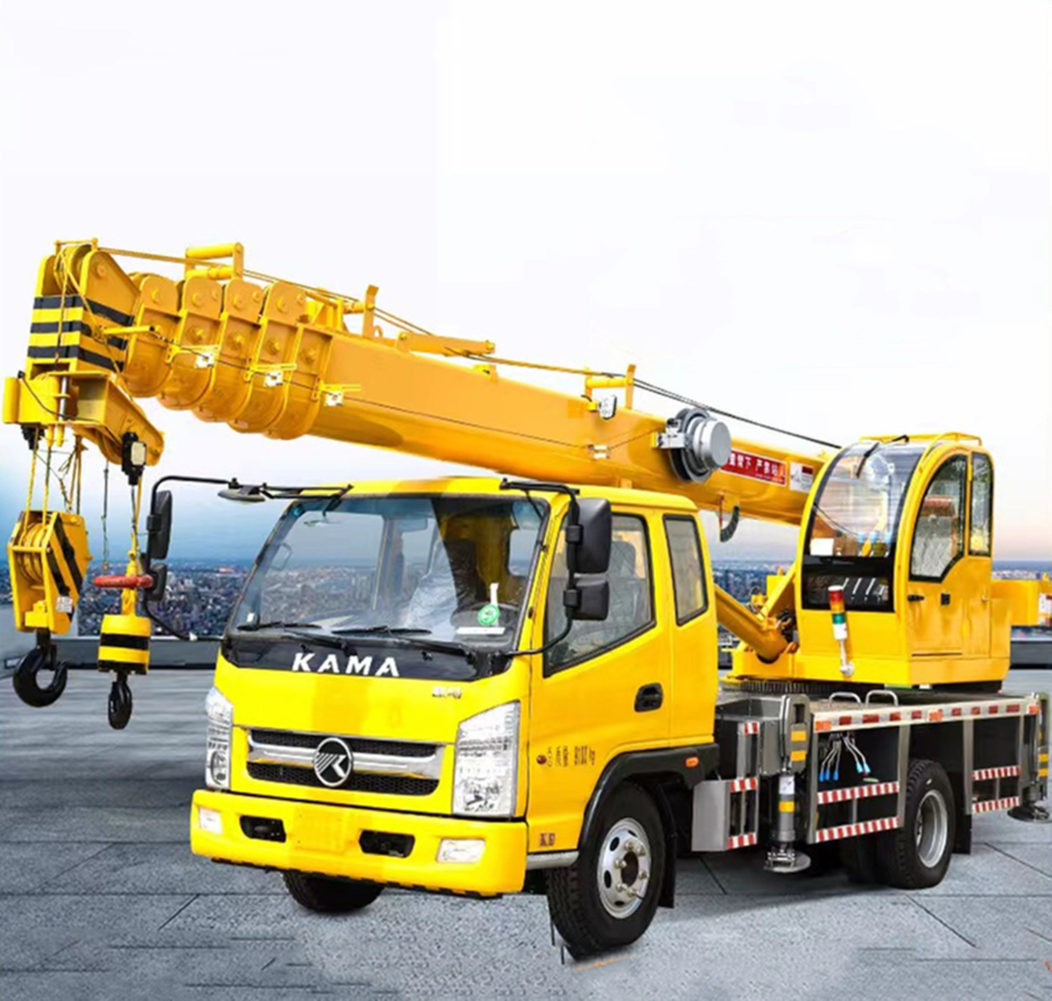 Tractor-Head Truck with Crane 30 Ton New Mobile Hydraulic Crane Truck Telescopic Boom Truck Crane for Sale