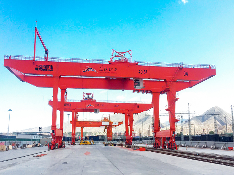 China 
                Doppelträger-Container-Gantry-Kran Für Schienenmontage
             Lieferant