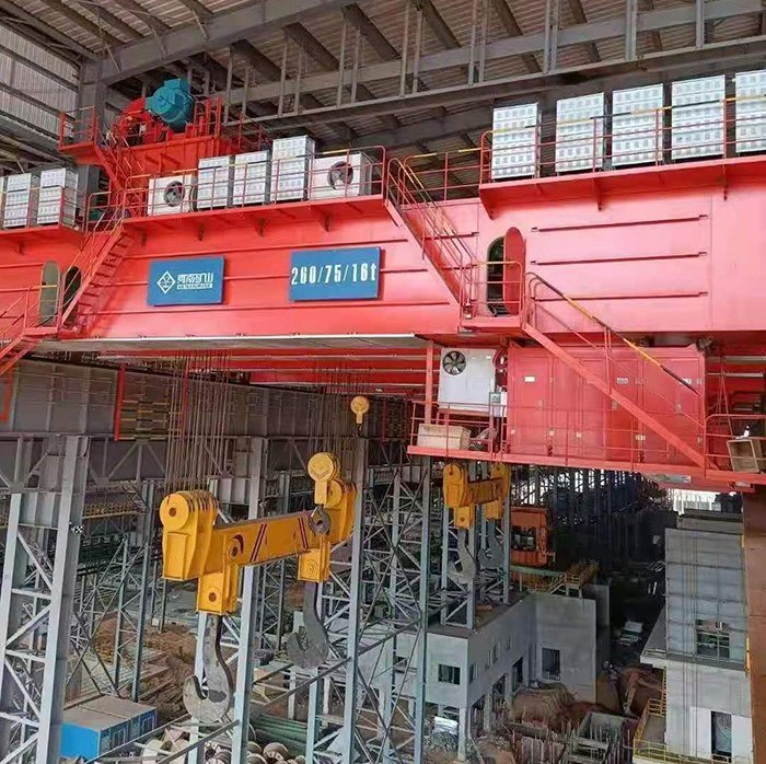 
                Carga de deslocação elétrica superior de quatro feixes de serviço pesado Crane for Steel Factory
            