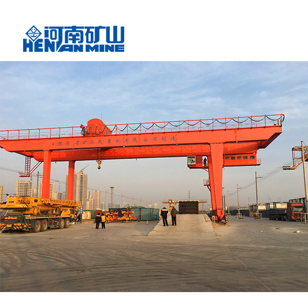 Henan Mine U Model Remote Control Double Girder Traveling Rail Gantry Crane