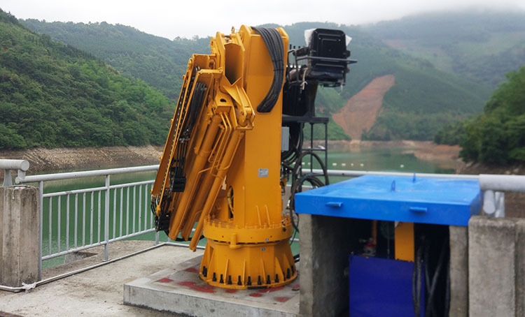 1t/20m Folding Marine Crane Hydraulic Marine Crane for Sale