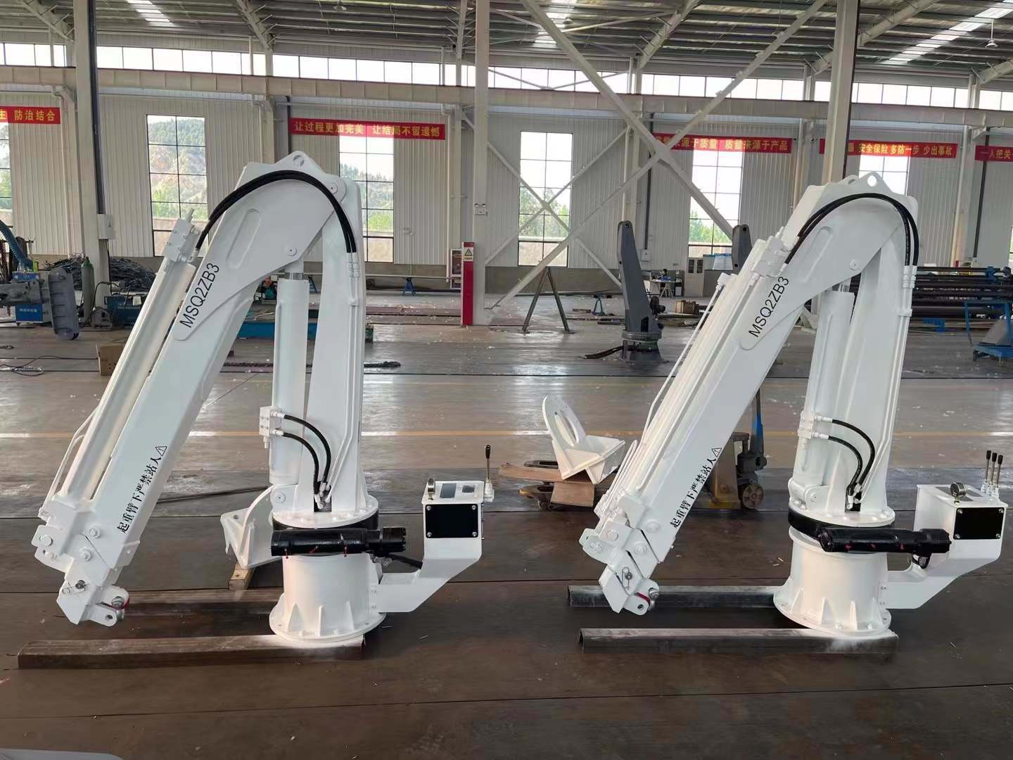 China 
                1t Telescopic Marine Hydraulic Crane with ABS Class and Advanced Components
             supplier